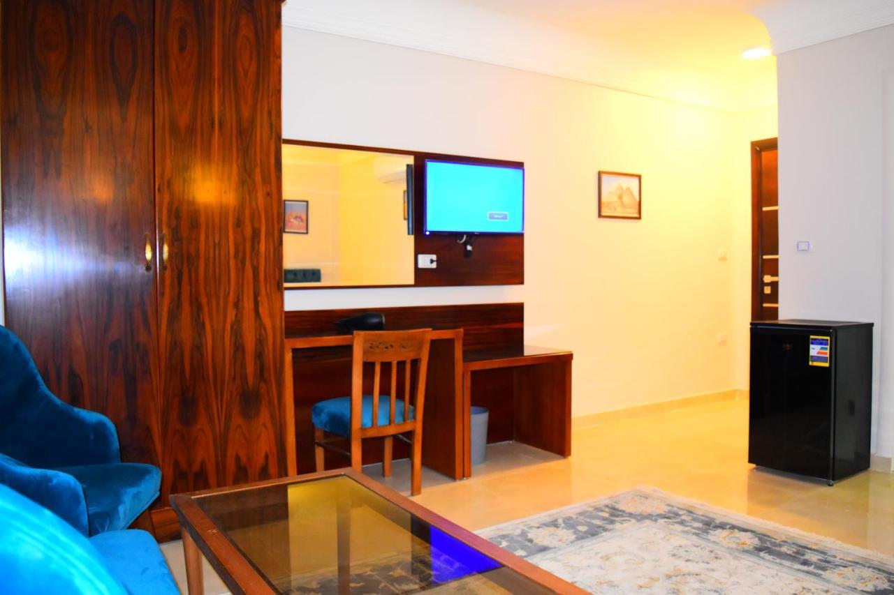 Rihana Pyramids Hotel Nazlet el-Sisi Екстер'єр фото